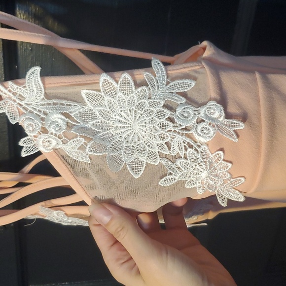 Boohoo Night Bodysuit - Picture 2 of 4